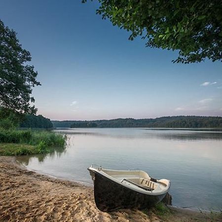 Pensjonat Nad Jeziorem Lakeside Brodnica Dolna Kültér fotó
