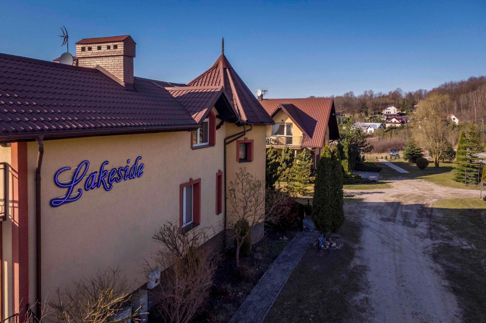 Pensjonat Nad Jeziorem Lakeside Brodnica Dolna Kültér fotó