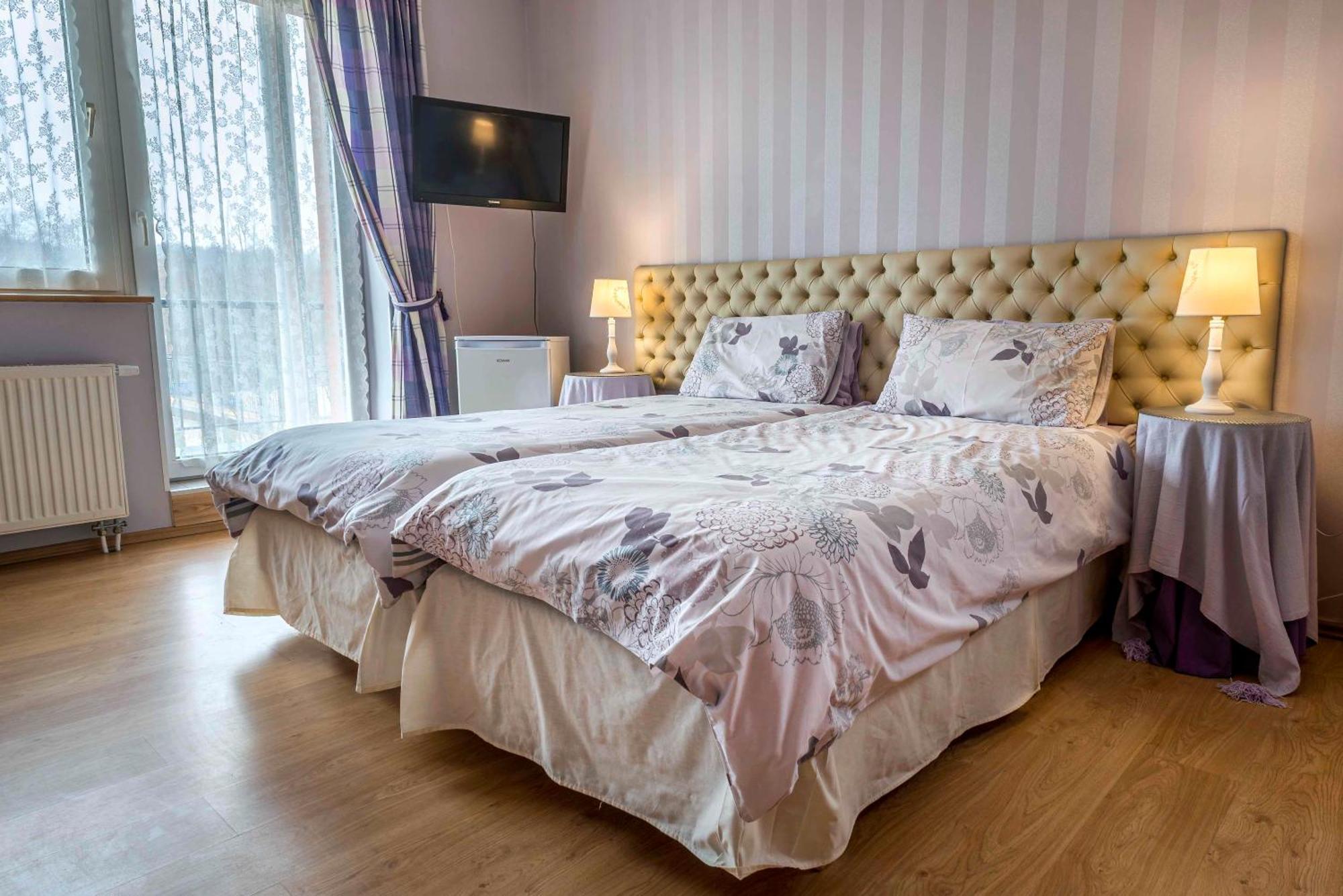 Pensjonat Nad Jeziorem Lakeside Brodnica Dolna Kültér fotó